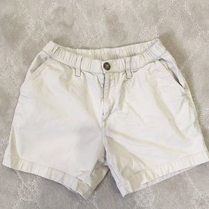 Men’s 5.5” inseam Chubbies tan shorts size Small